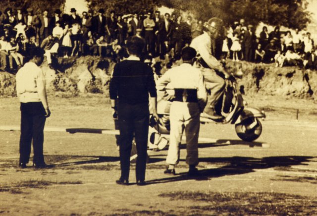 file00032.jpg